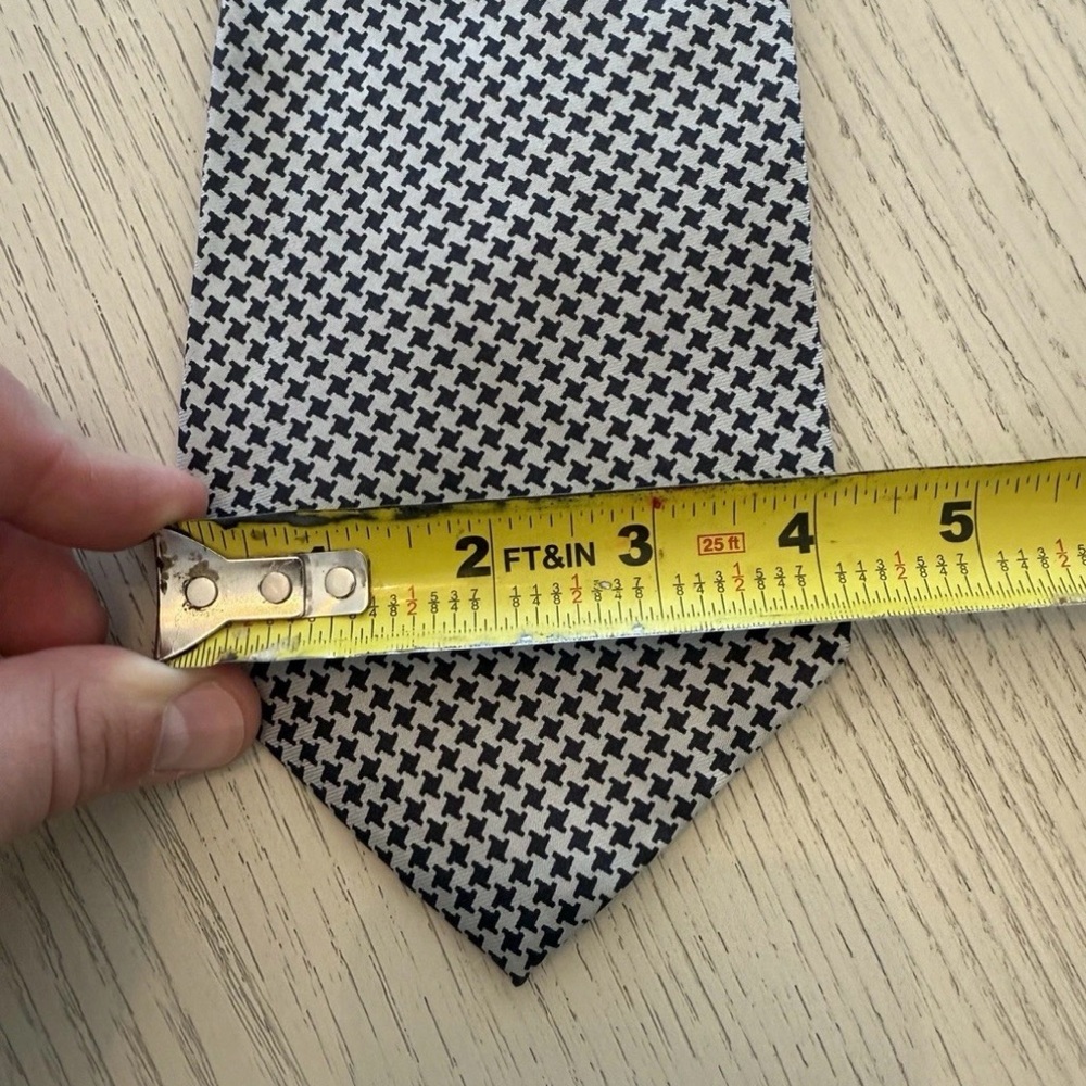 Ermenegildo Zegna Silk Tie 4.25” Grey/black Houndstooth Italy Classic Necktie
